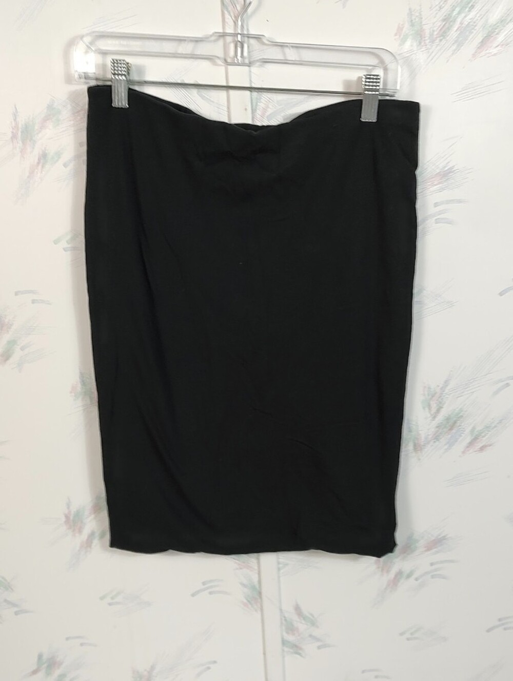 Basic H&M Black Knee Length Skirt M
